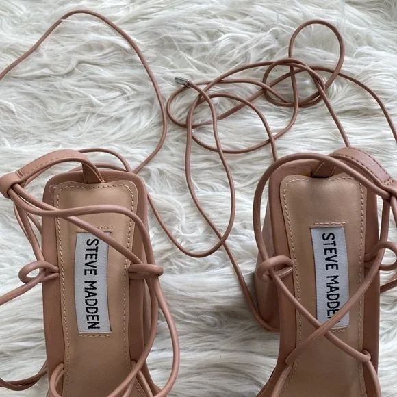 Steve Madden | Manzie Platform Heel - Picture 9 of 11